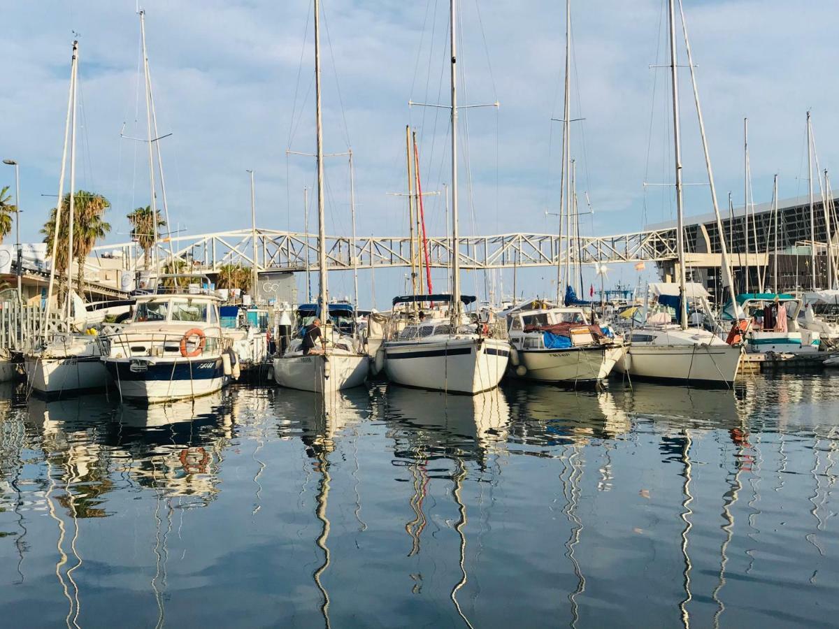 Sleep & Boats Barcelona City Sant Adria de Besos Eksteriør bilde