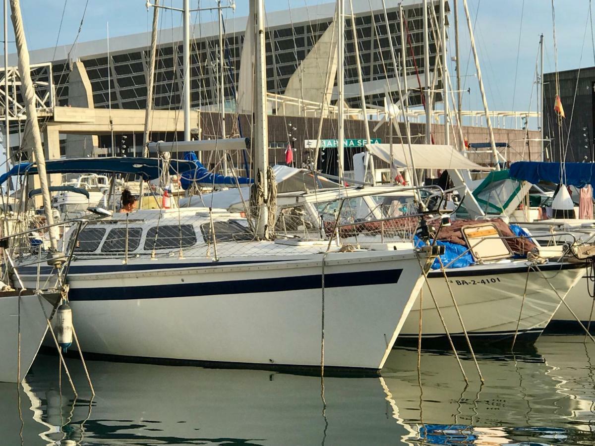 Sleep & Boats Barcelona City Sant Adria de Besos Eksteriør bilde